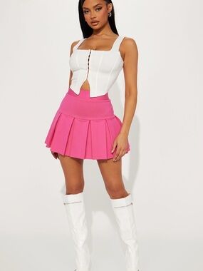 Fashion Nova Pleated Mini Skirt in Hot Pink